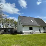 Dom wakacyjny Kleines Haus Am Feld