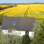 Kleines Haus Am Feld Rehna