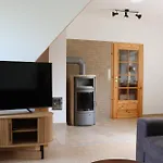 Dom wakacyjny Kleines Haus Am Feld *