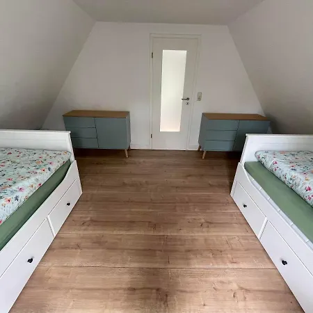 Kleines Haus Am Feld *