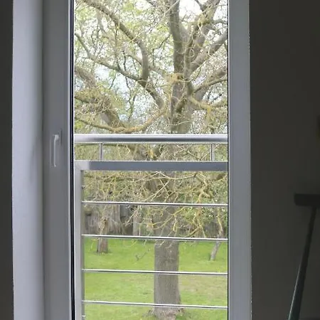 Kleines Haus Am Feld