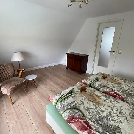 Holiday home Kleines Haus Am Feld