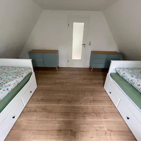 Kleines Haus Am Feld Nyaraló Rehna