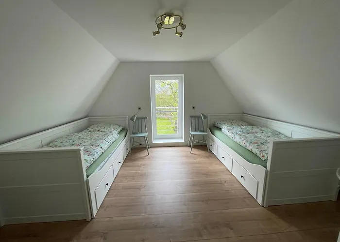 別荘 Kleines Haus Am Feld Rehna