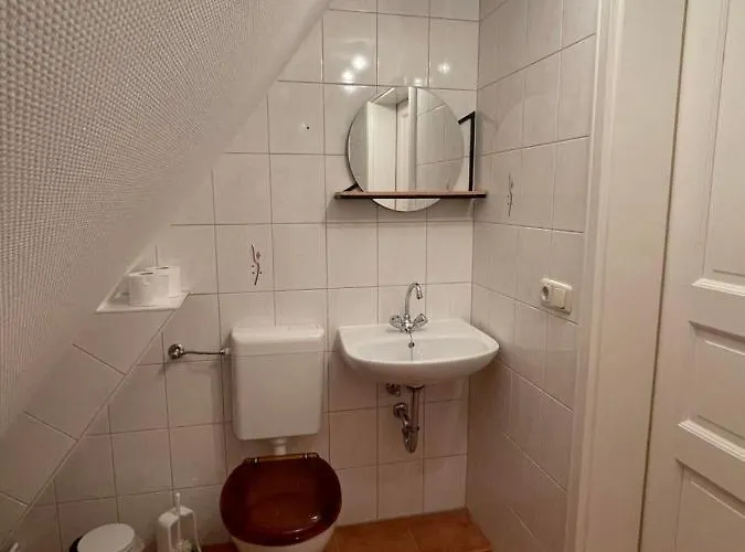 Kleines Haus Am Feld 別荘 *