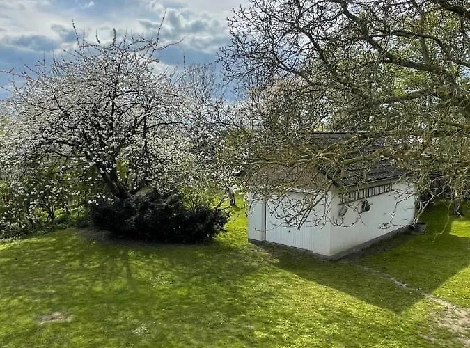 別荘 Kleines Haus Am Feld